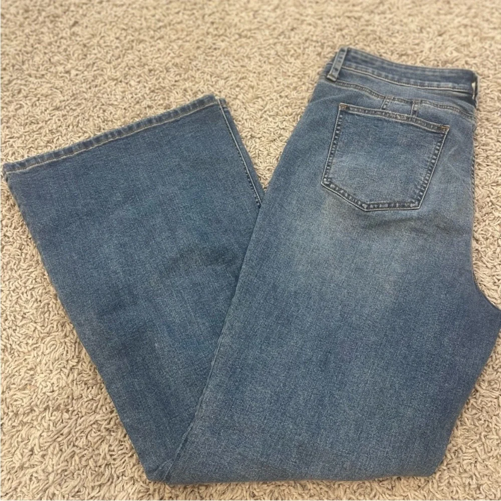 Free People We The Free curvy flare jeans - Picture 10 of 13